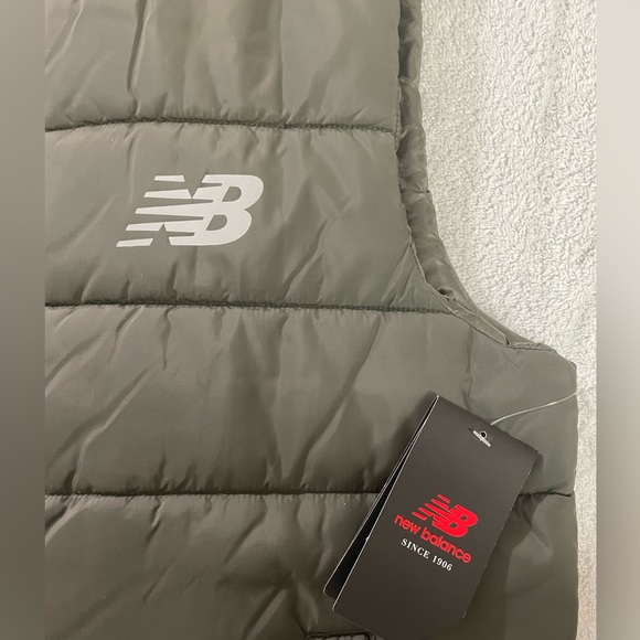 New balance tech vest - Picture 2 of 6